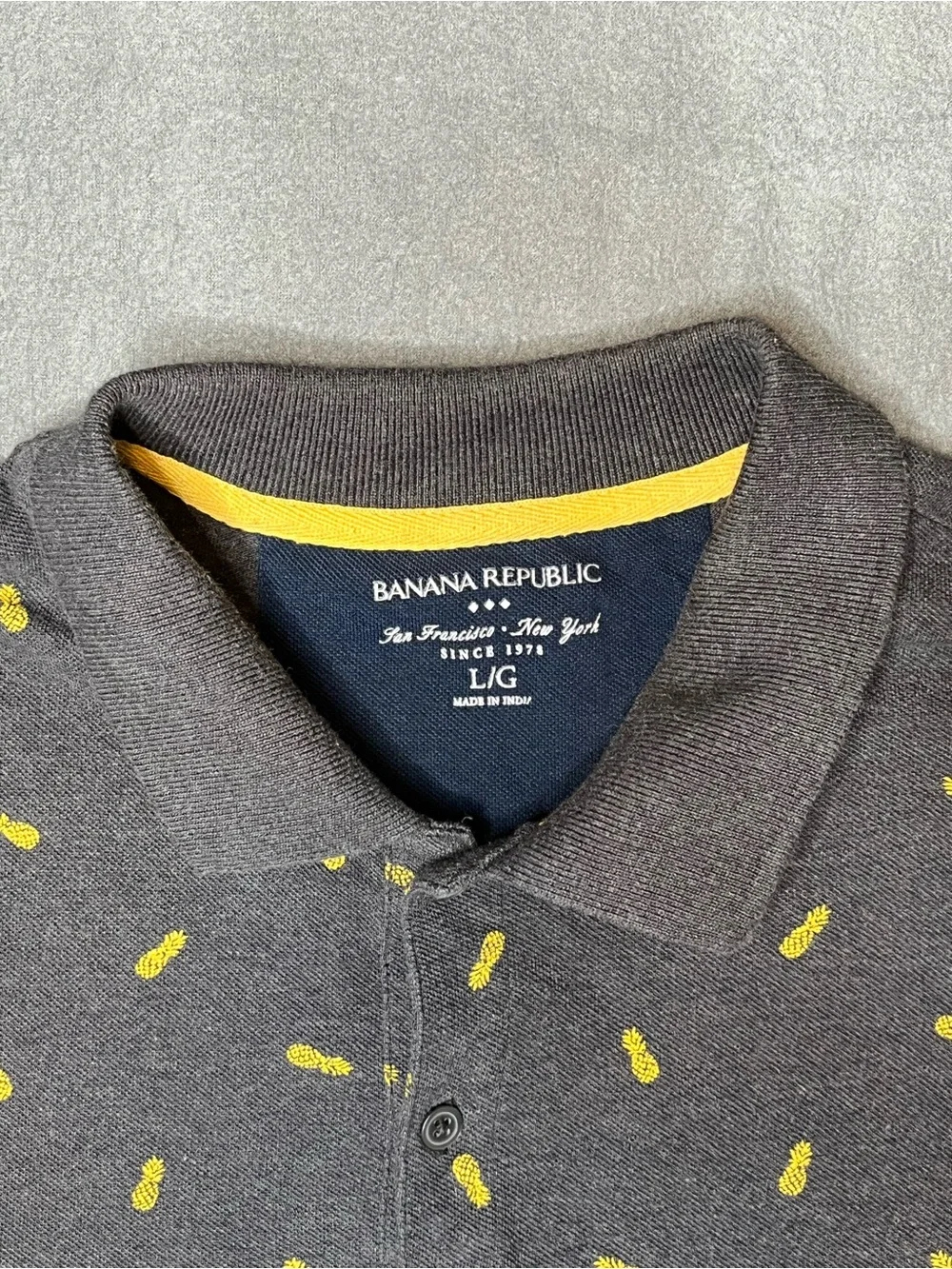 Banana Republic Men’s Charcoal Polo with Yellow Micro Pattern